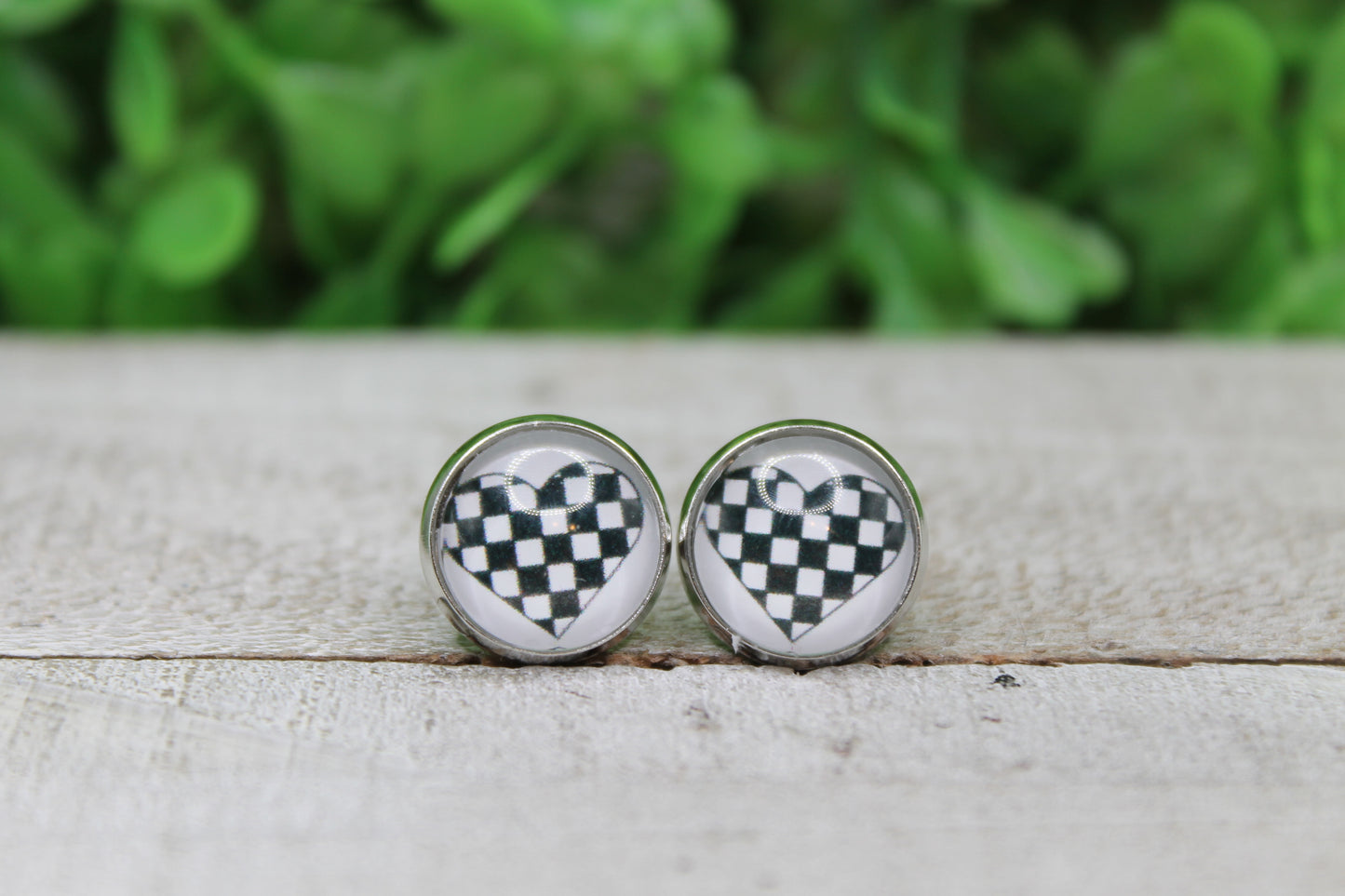 Checkered Heart Glass Stud Earrings