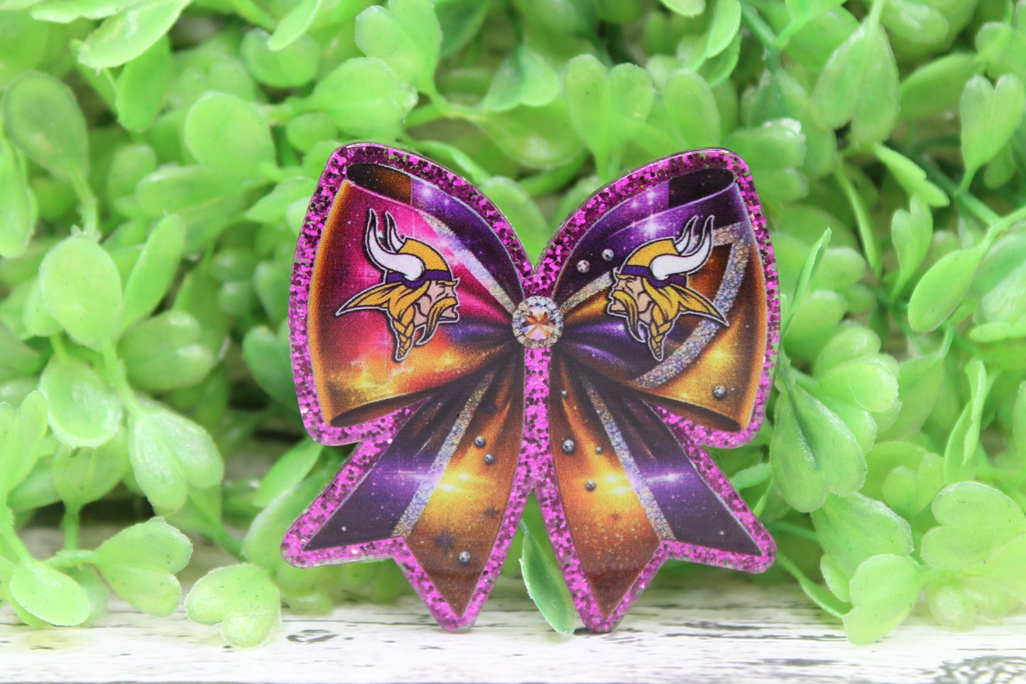 Minnesota Vikings Football Bow on Purple Badge Reel