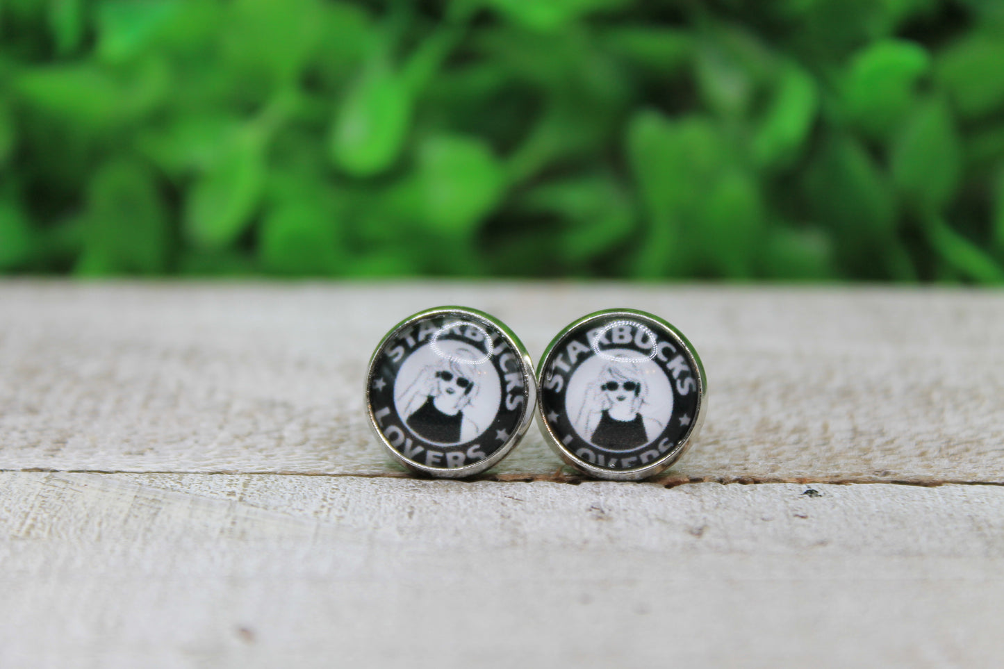SB Lovers Black Glass Stud Earrings