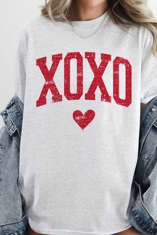 XOXO LOVE HEART VALENTINES GRAPHIC TEE