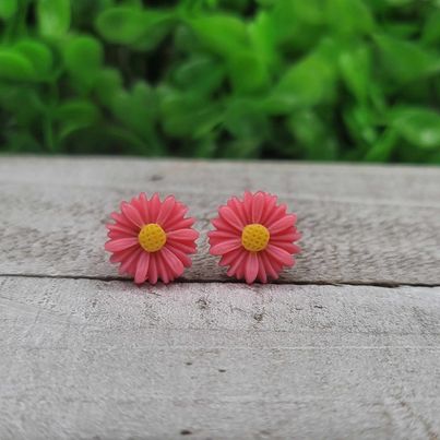 Pink Daisy Stud Earrings