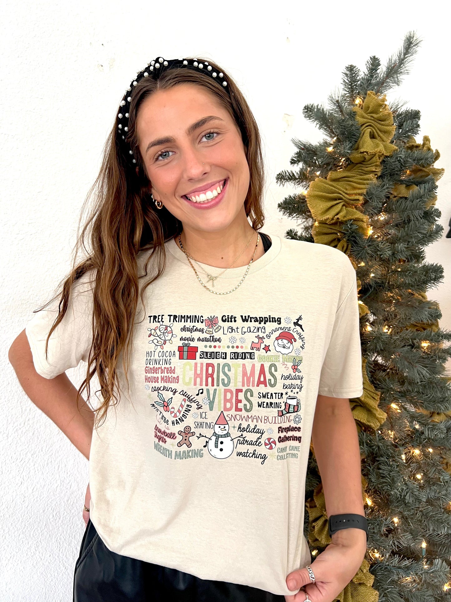 Christmas Vibes Tee