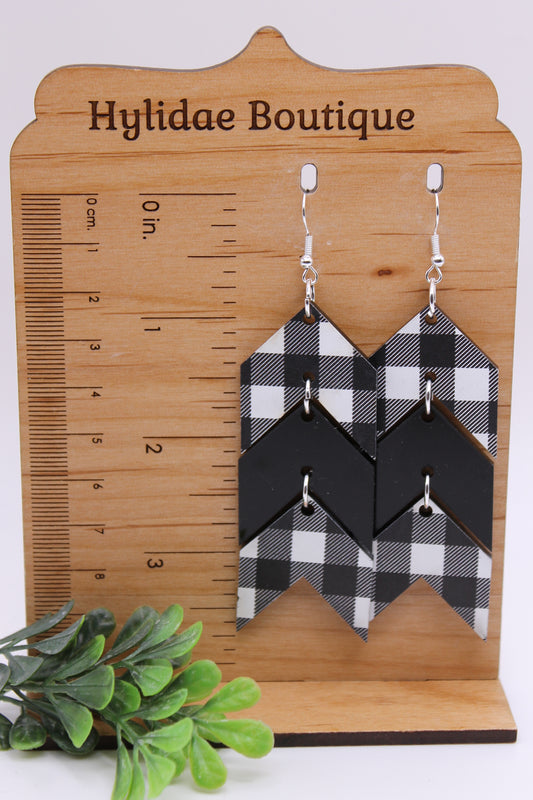 White Plaid Arrow • Dangle Earrings