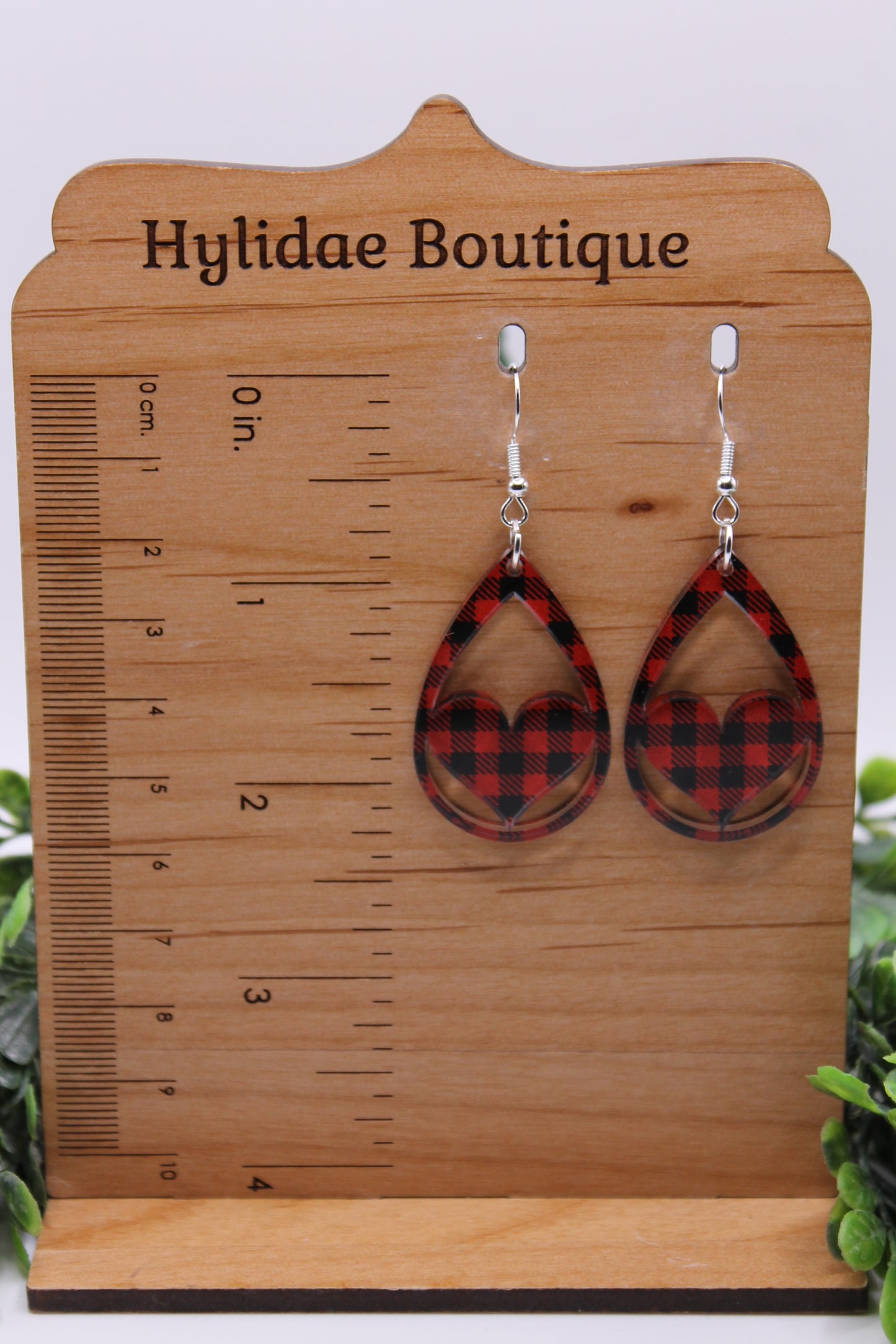 Buffalo Plaid Heart Teardrop || Drop Earrings