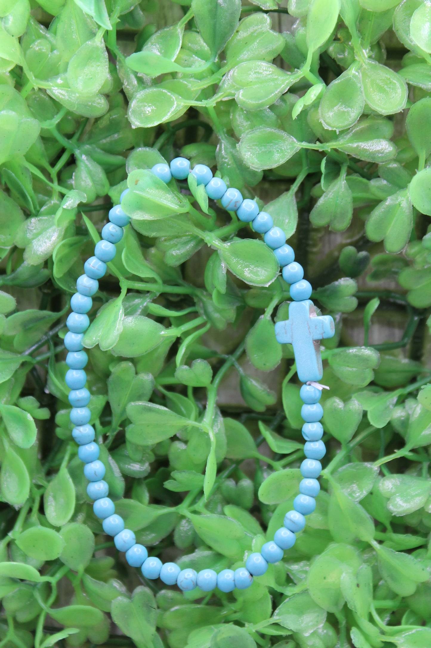 Cracked Faux Turquoise Beaded Cross Stretchy Bracelet