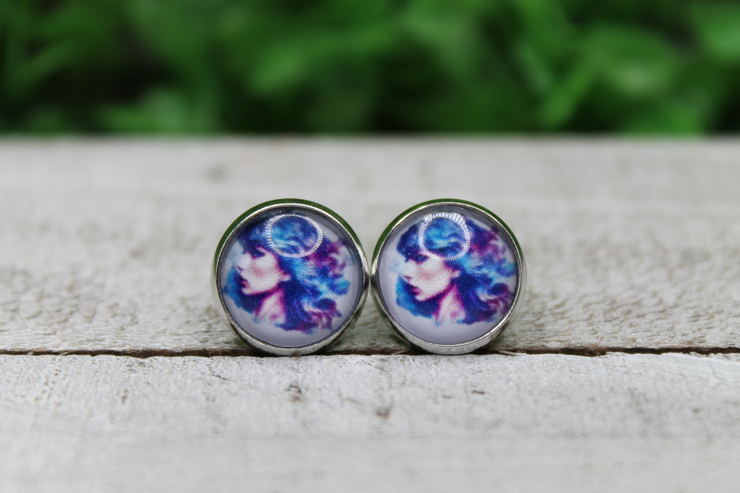 Mystic Taylor 12mm Glass Stud Earrings || Hypoallergenic