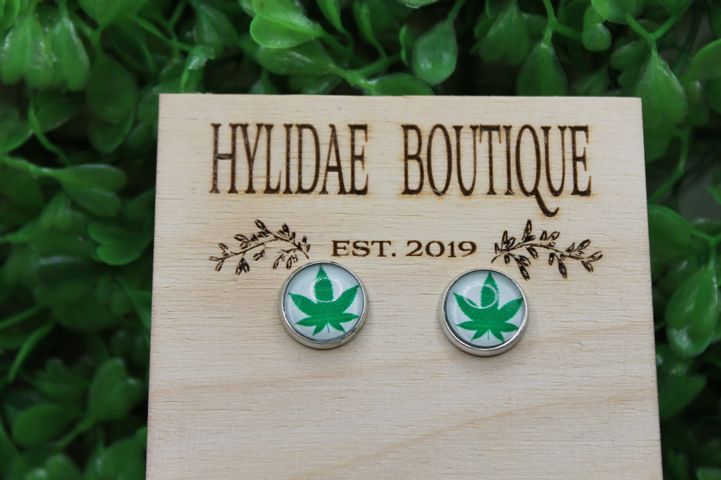 Green Leaf 420 12mm Glass Stud Earrings