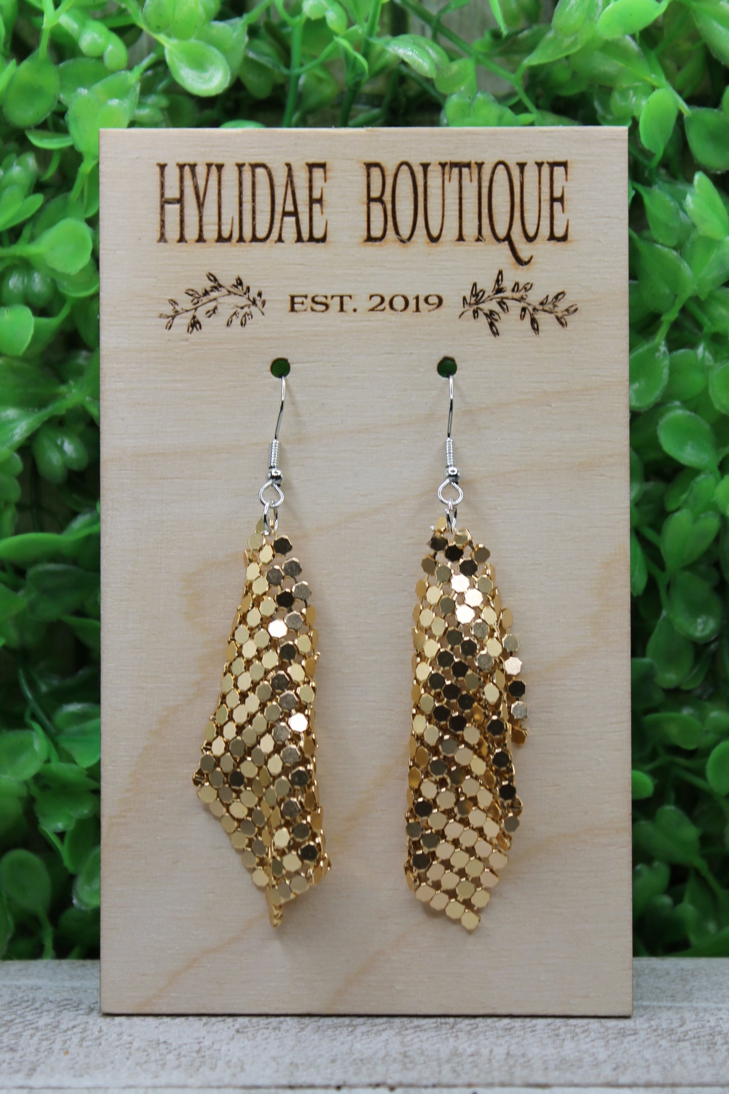 Gold Mesh Flag Dangle Earrings