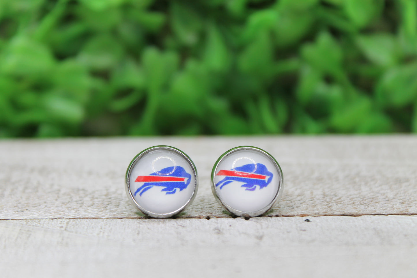 Buffalo Bills 12mm Glass Stud Earrings