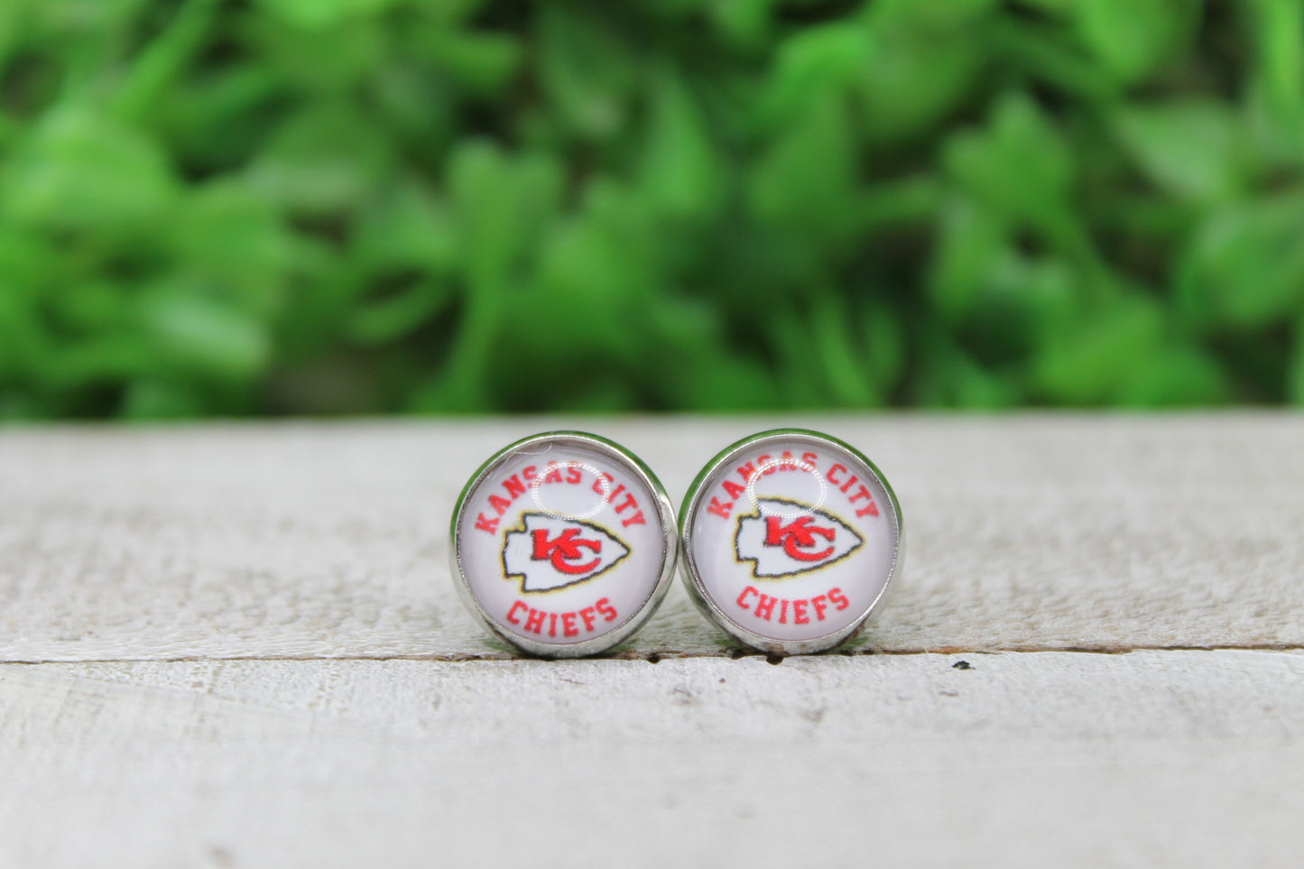 KC Chiefs KC Arrow 12mm Glass Stud Earrings