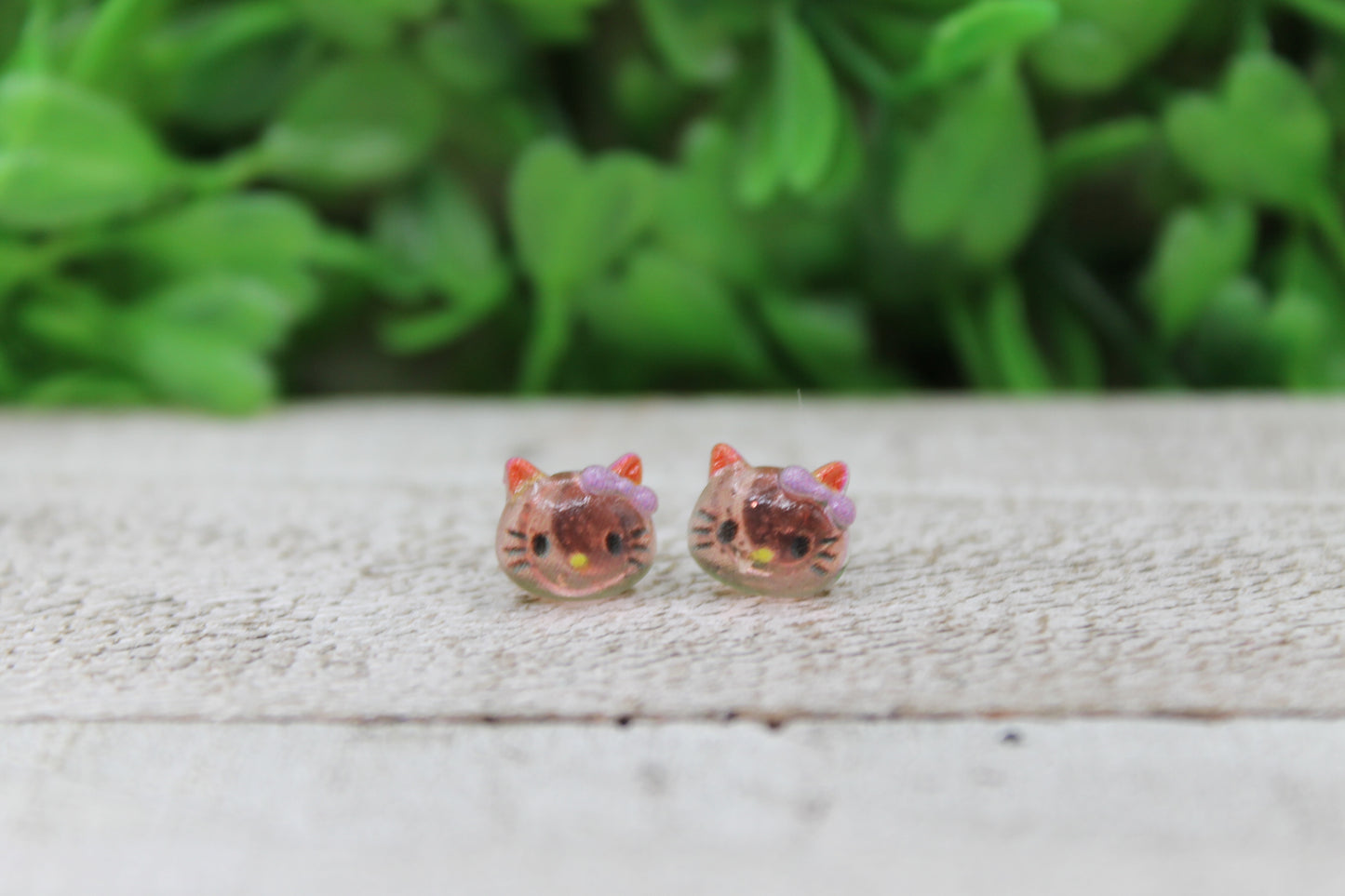 Lt Orange Kitty Mini Stud Earrings