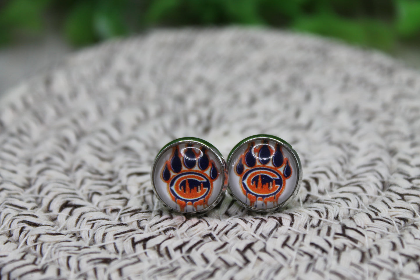 Chicago Bears Paw Print 12mm Glass Stud Earrings