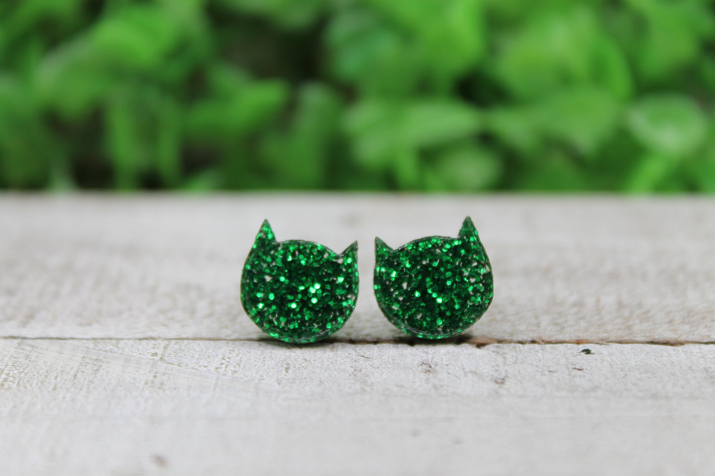 Green Glitter Cat Face • Stud Earrings