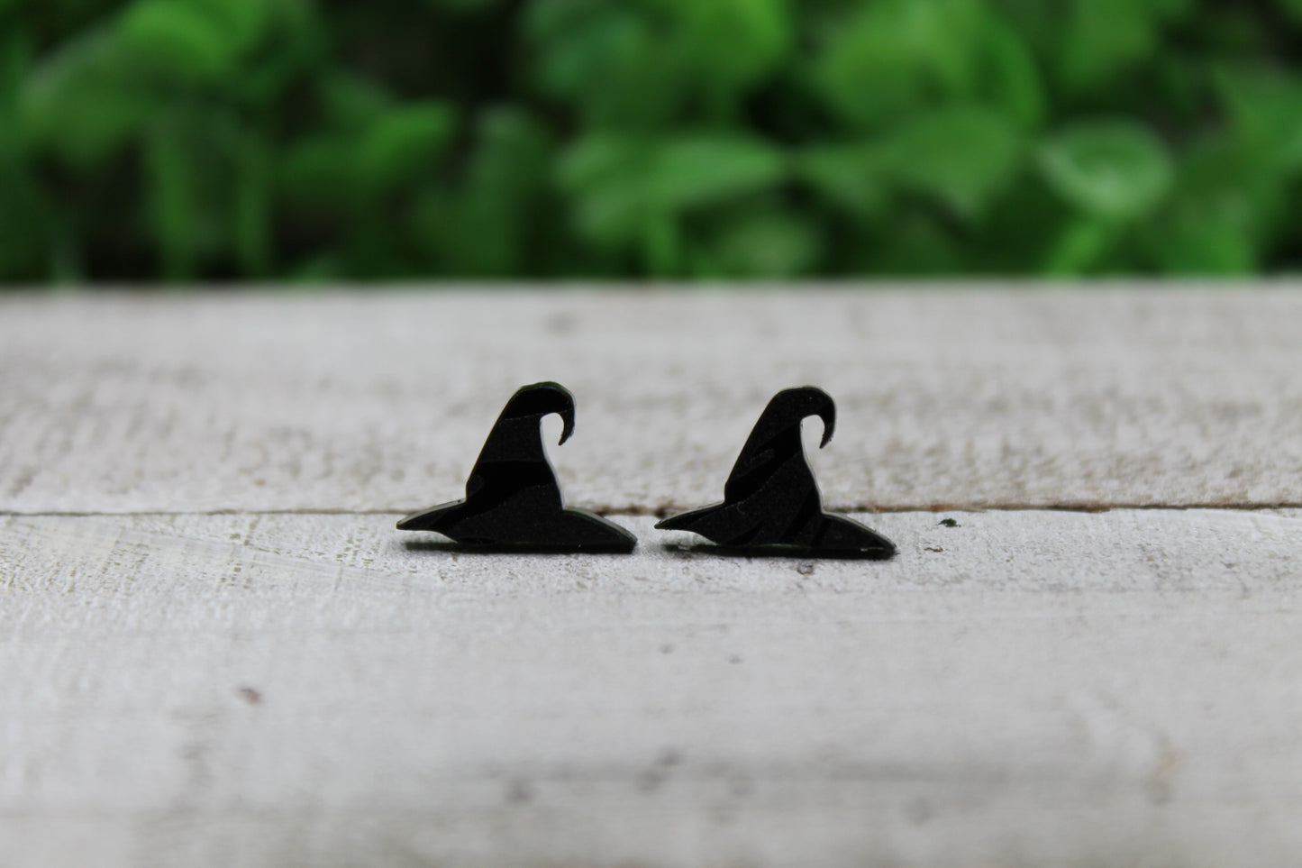 Black Shimmer Witch Hats • Stud Earrings