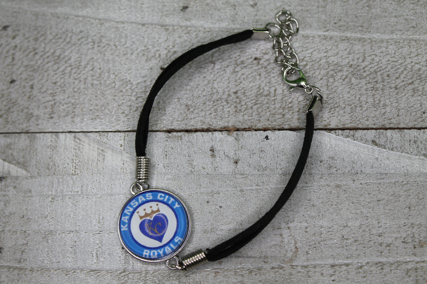 Baseball KC Royals Heart Circle • Adjustable Clasp Leather Cord Bracelet