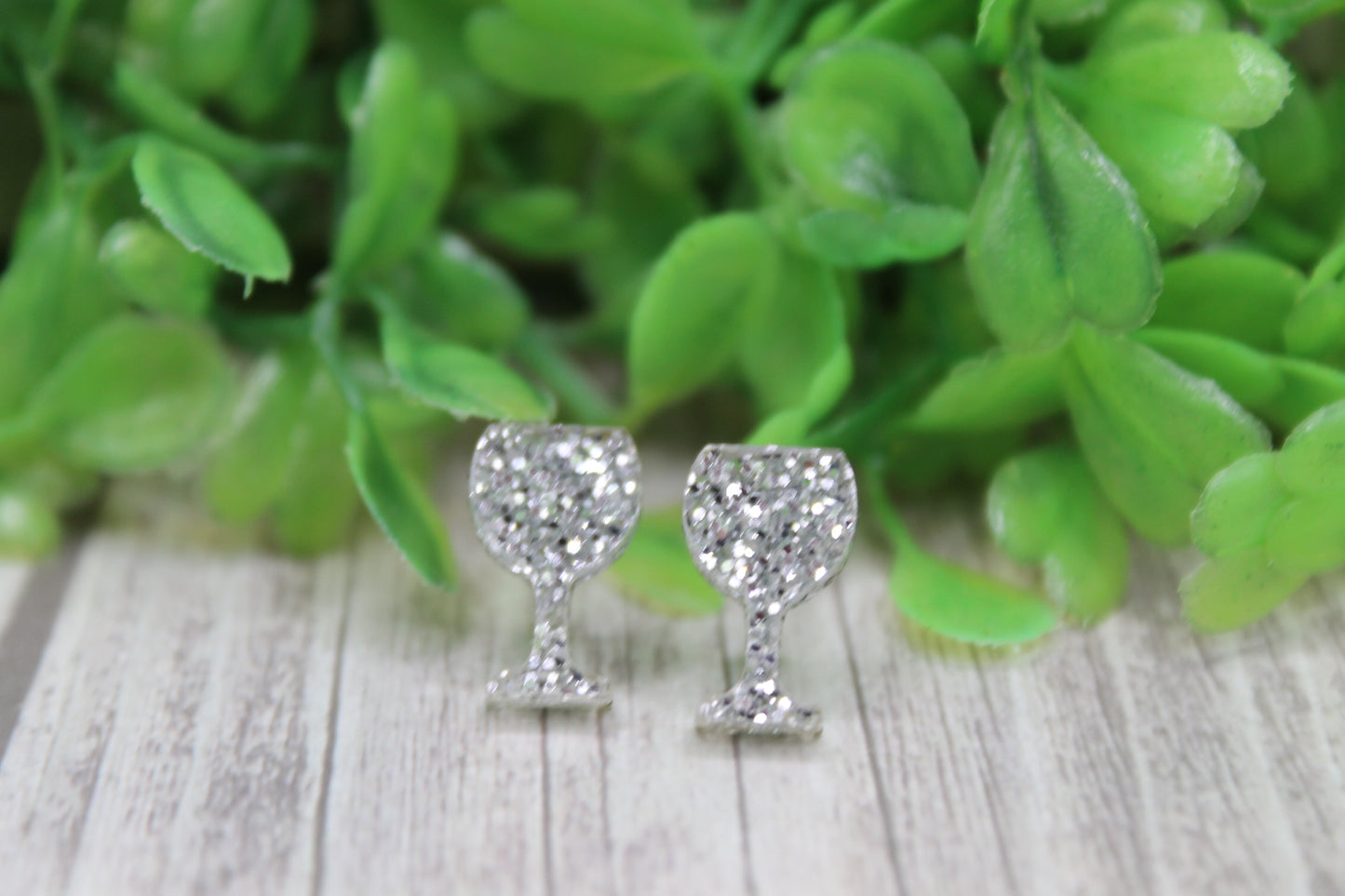 Silver Glitter Wine Glasses • Stud Earrings