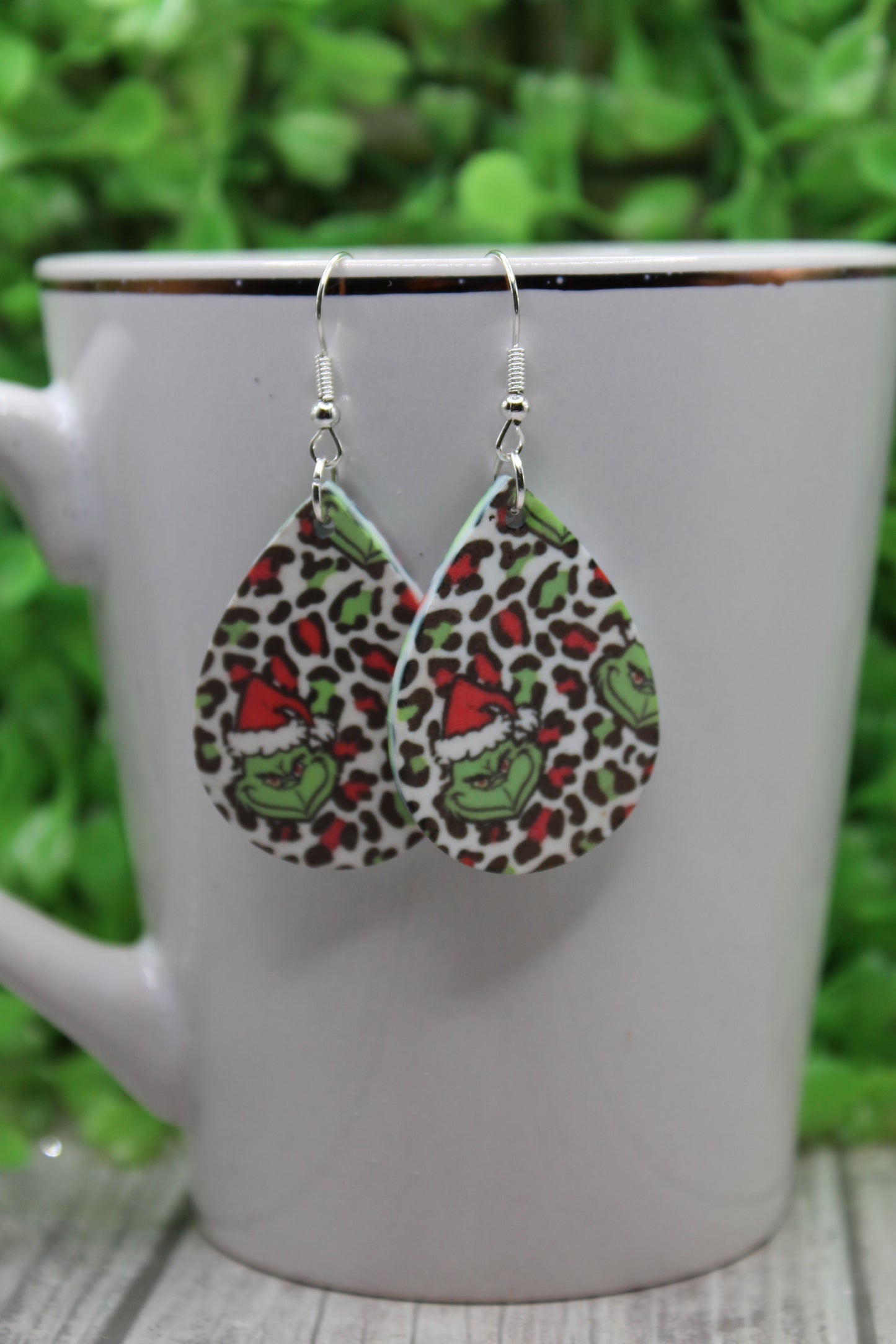 Christmas Leopard Santa Hat Grumps Teardrop • Dangle Earrings