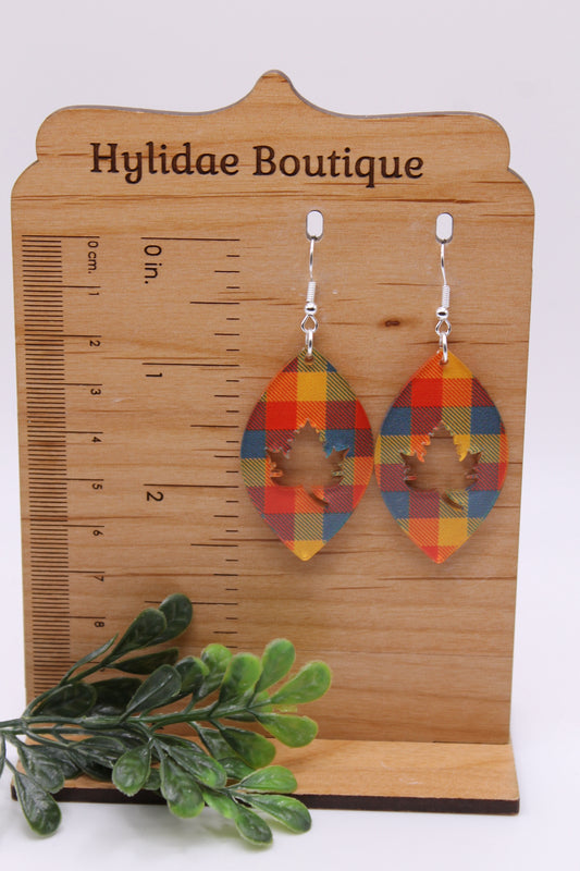 Plaid Leaf Cutout Teardrop • Dangle Earrings