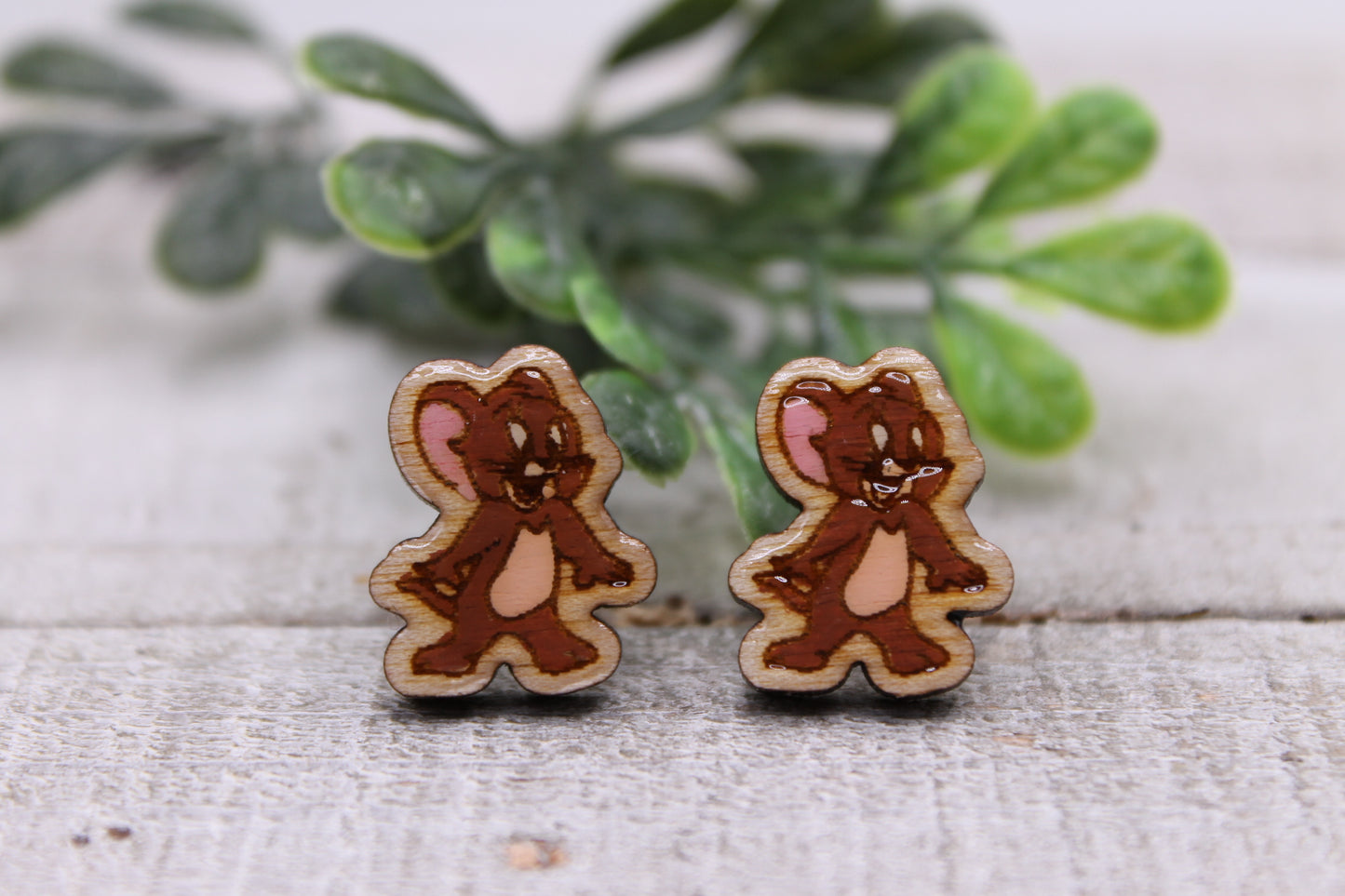 Jerry || 15mm Stud Earrings || Hypoallergenic