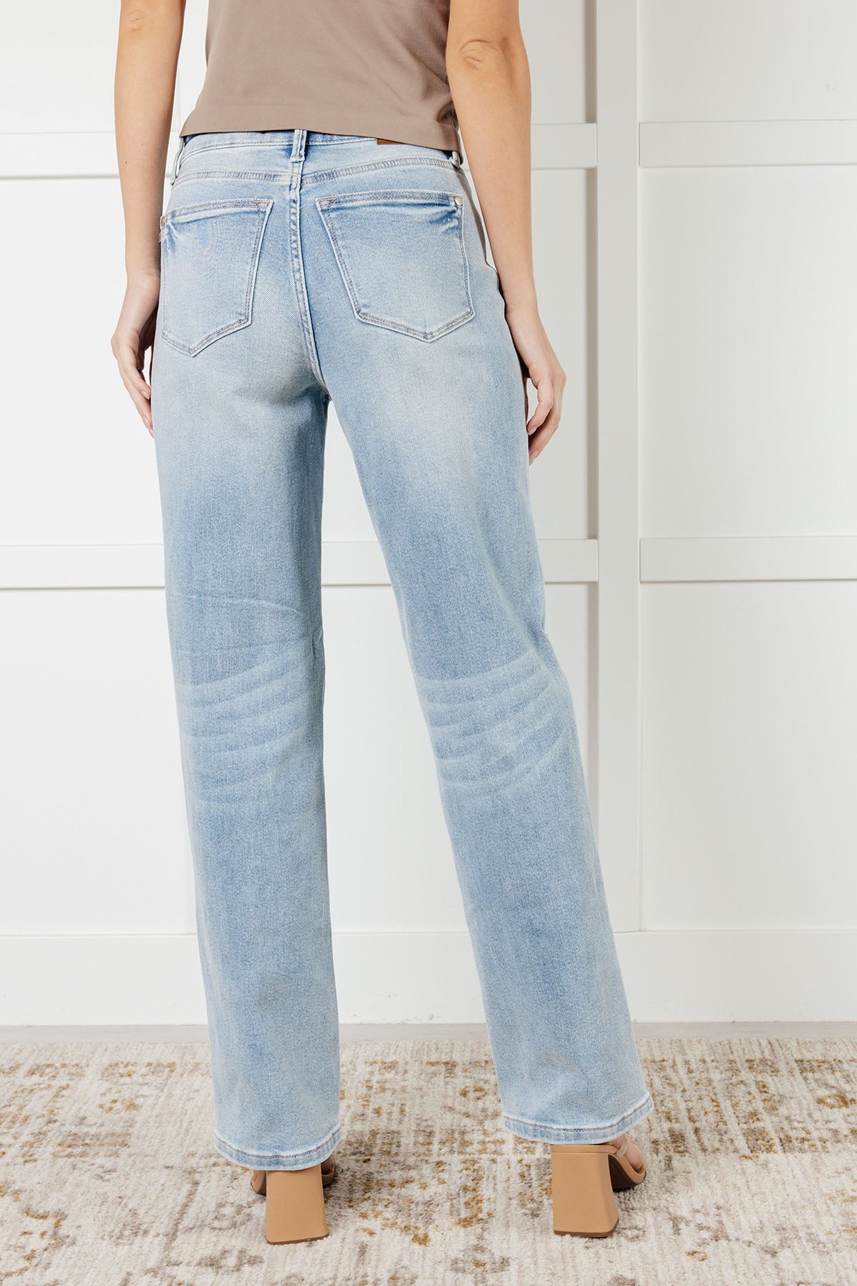 Patricia High Rise Rigid Magic 90's Straight Jeans {Ships in 3-5 Business Days}