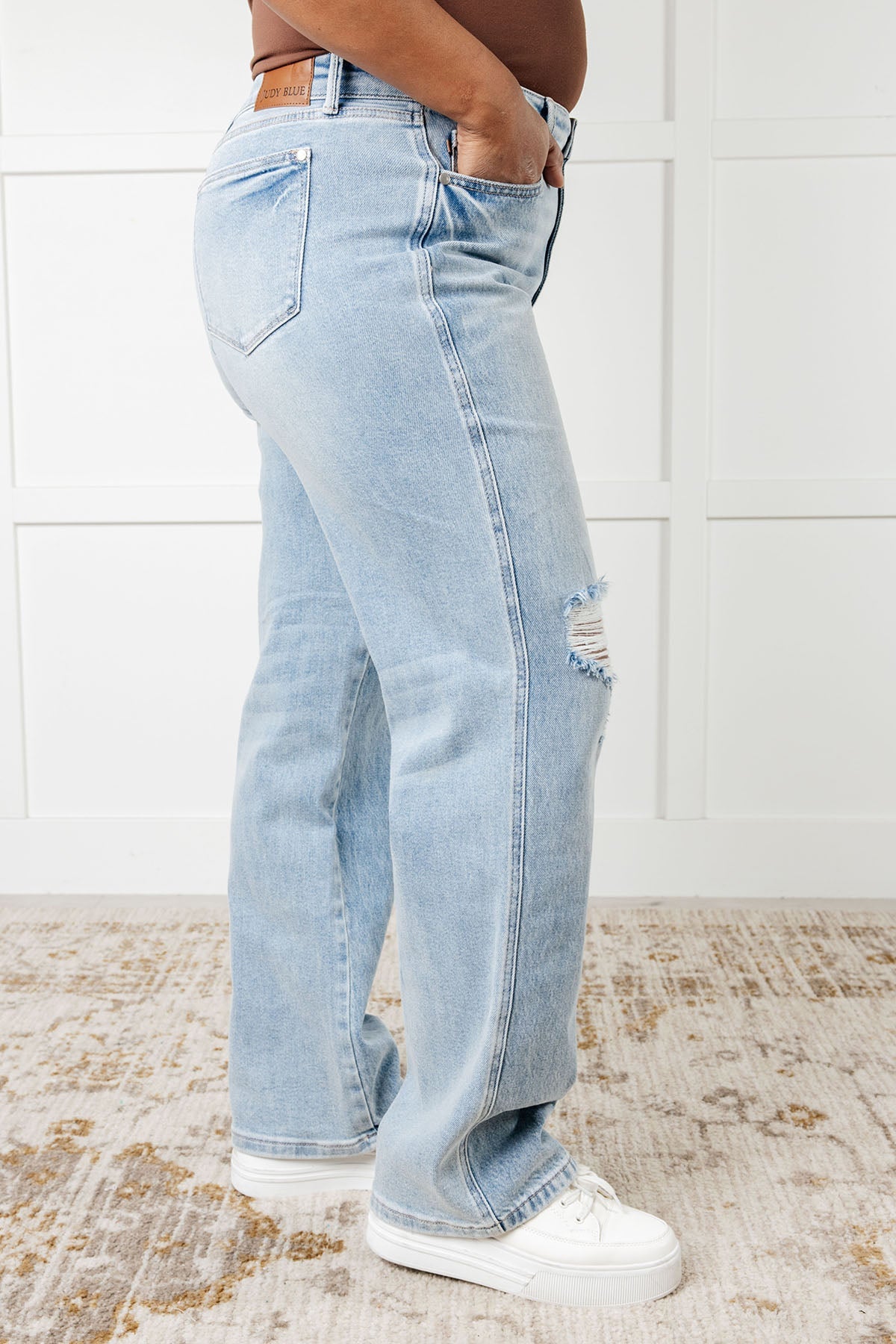 Patricia High Rise Rigid Magic 90's Straight Jeans {Ships in 3-5 Business Days}