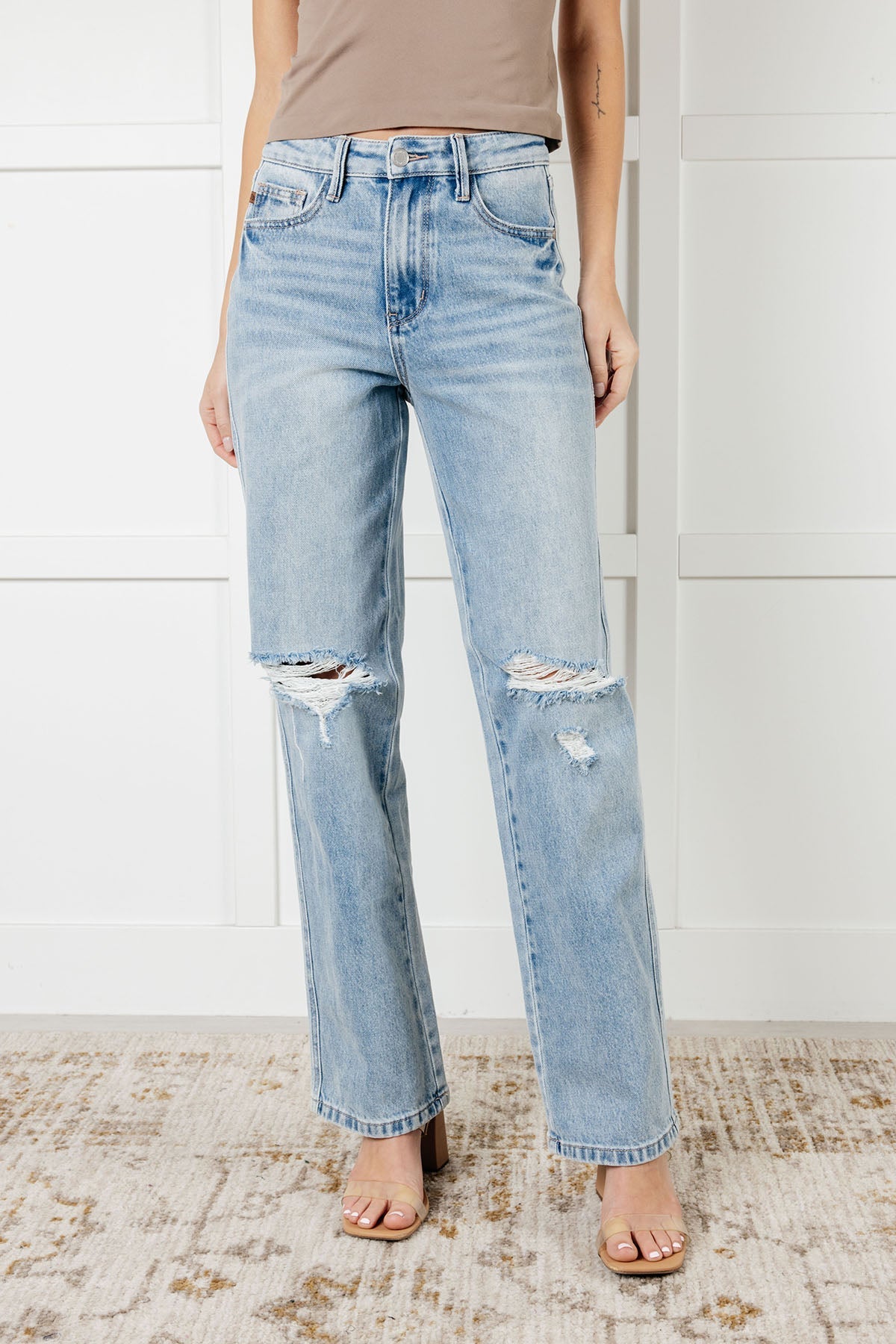 Patricia High Rise Rigid Magic 90's Straight Jeans {Ships in 3-5 Business Days}