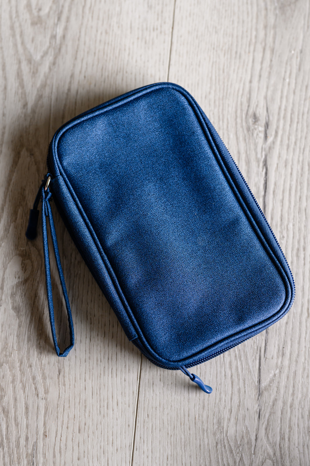 Technically Everything Tech Case in Navy {Ships in 3-5 Business Day}