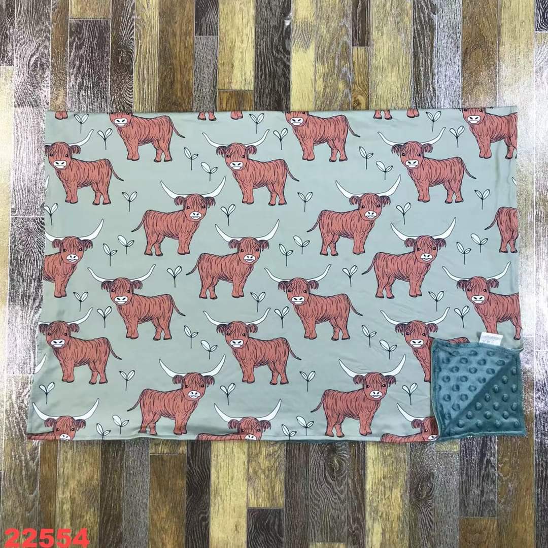 Highland Cows Youth Minky Blanket ☆ 40x30 inches ☆ PREORDER